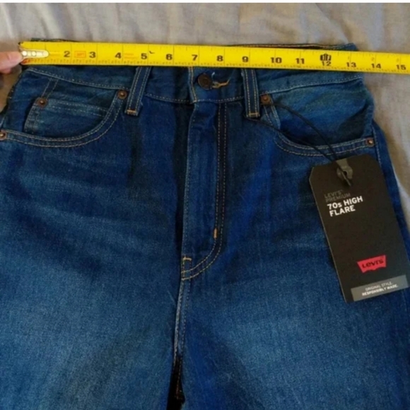 Levi's High Waisted 70's Flare Jeans - Picture 7 of 11